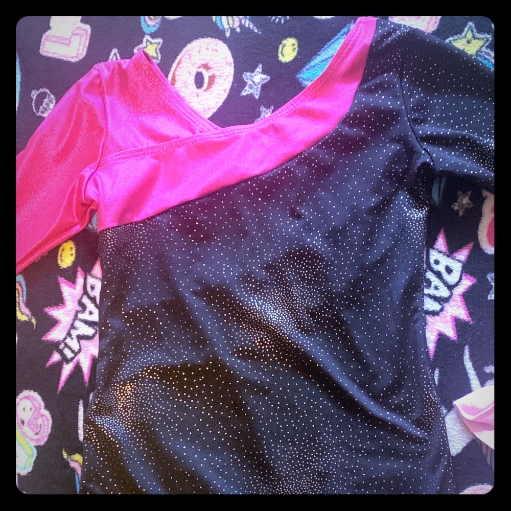 Multiple dance/gymnastic wear smoke/pet free home